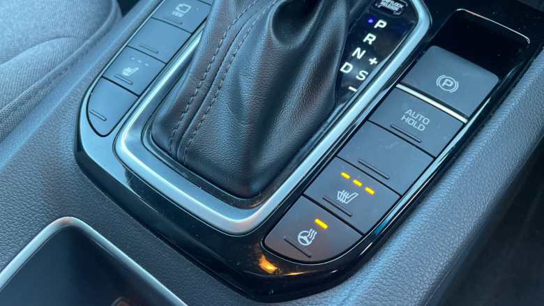 Hyundai IONIQ 1.6 GDi Hybrid Premium 5dr DCT Hybrid Hatchback